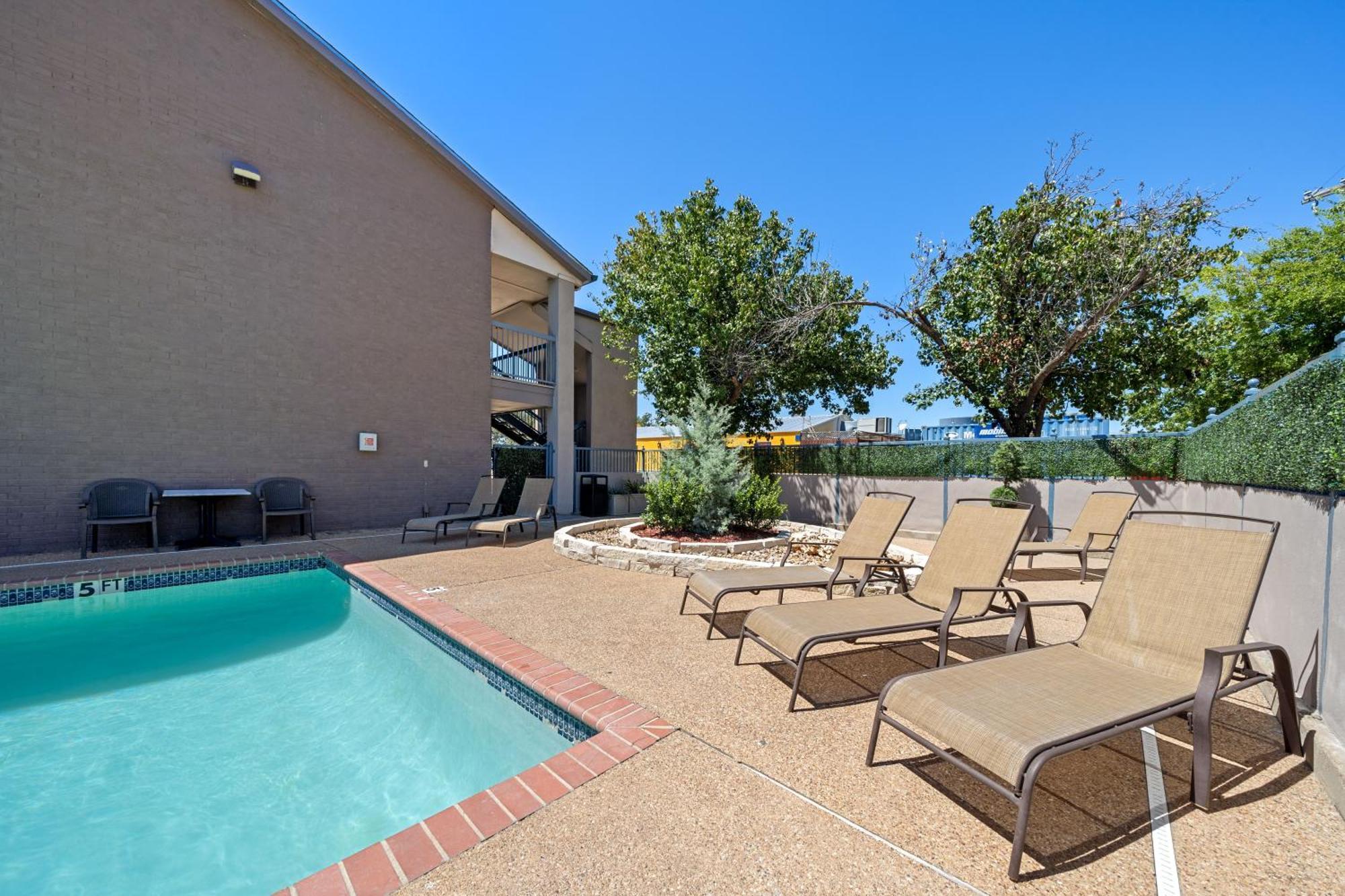 Days Inn By Wyndham Round Rock Εξωτερικό φωτογραφία