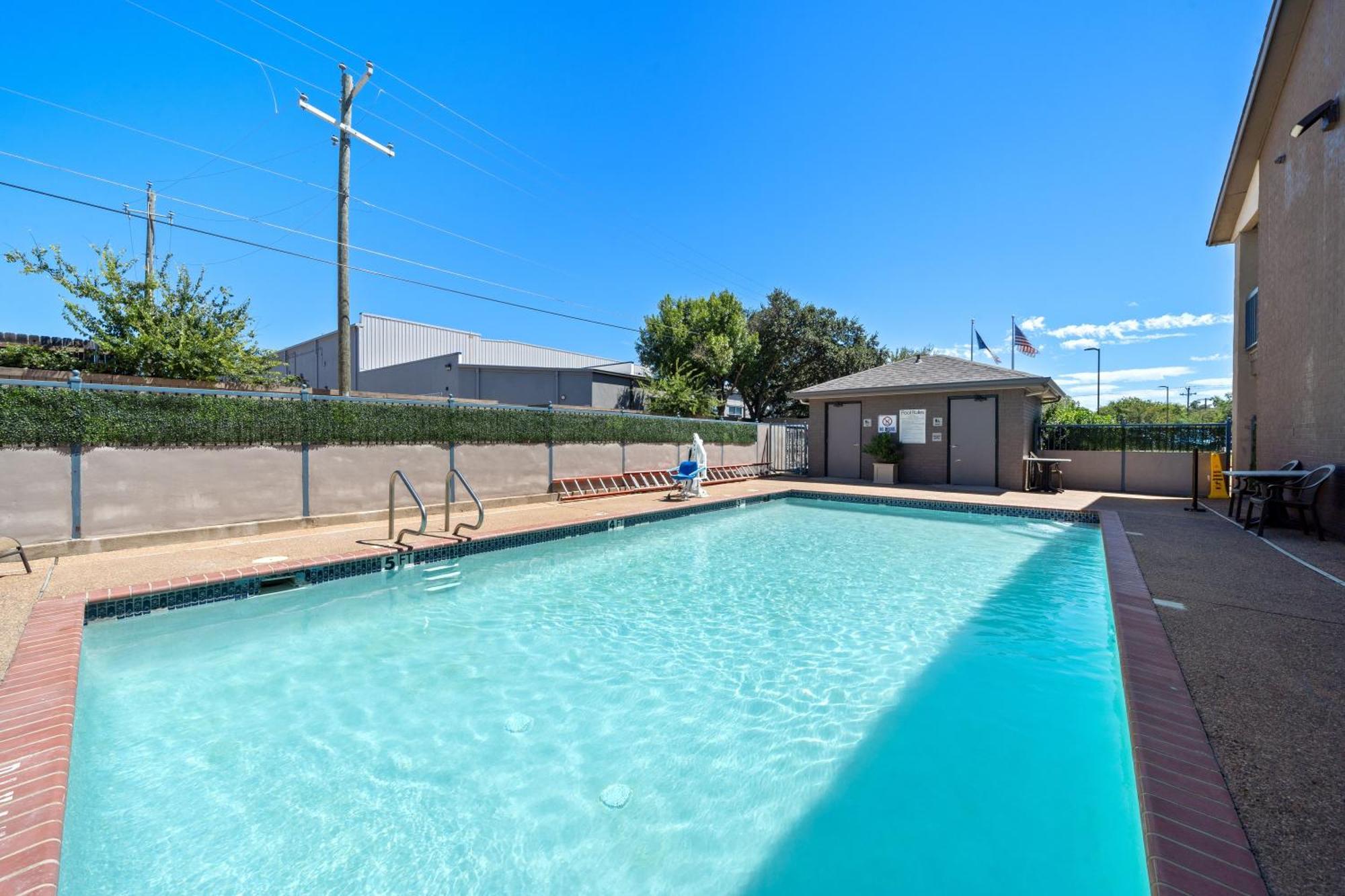 Days Inn By Wyndham Round Rock Εξωτερικό φωτογραφία