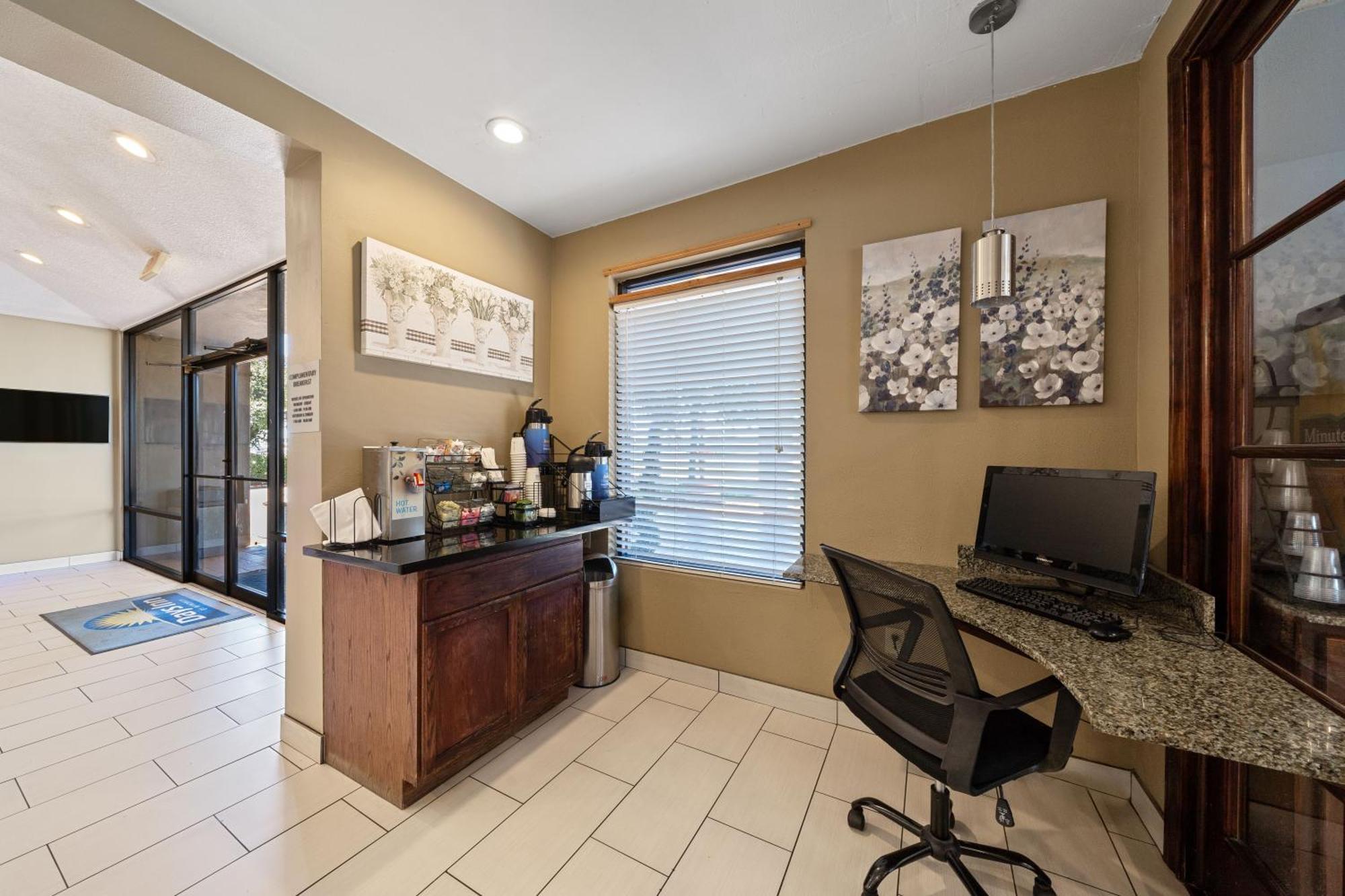 Days Inn By Wyndham Round Rock Εξωτερικό φωτογραφία