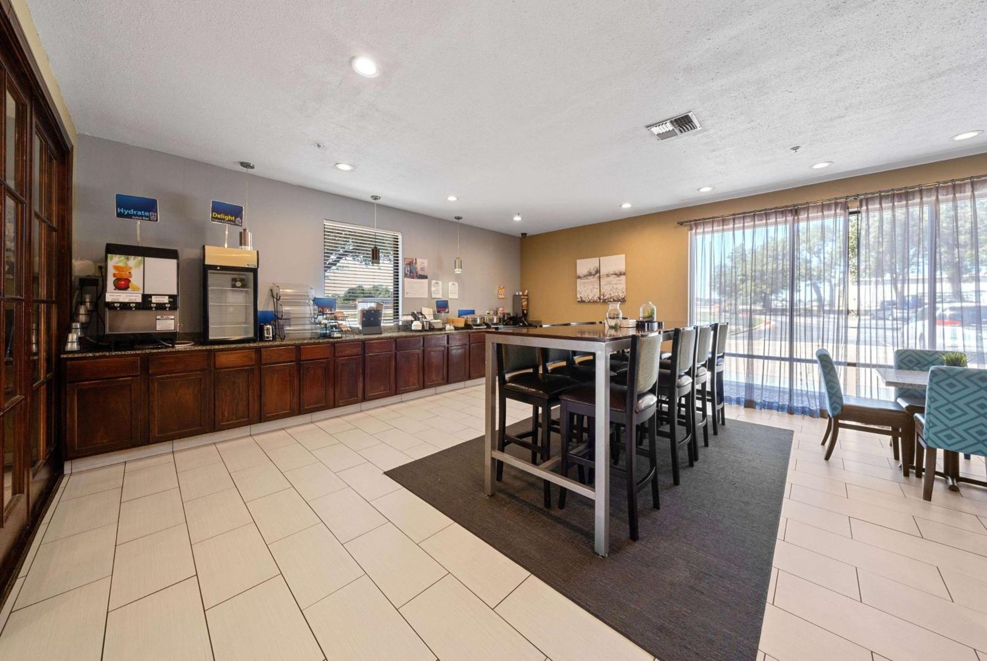 Days Inn By Wyndham Round Rock Εξωτερικό φωτογραφία